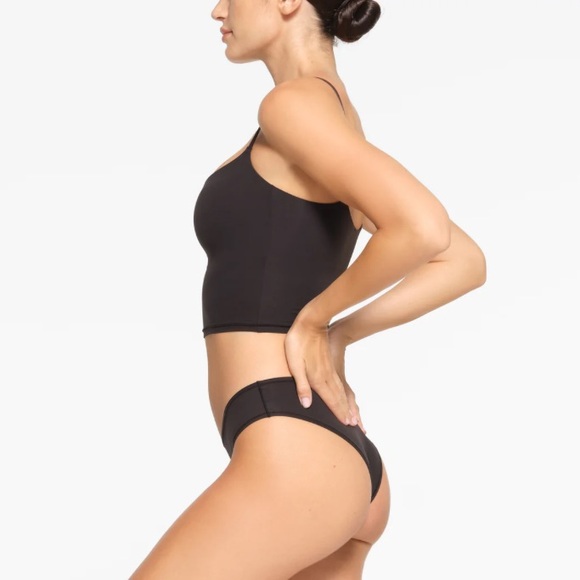 SKIMS CROPPED CAMI TANK TOP - Picture 9 of 12